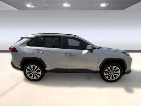 Used 2022 Toyota RAV4 Limited w/ Limited Grade Weather Package FWD image 8