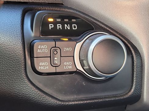 Used 2019 RAM 1500 Big Horn AWD/4WD image 27