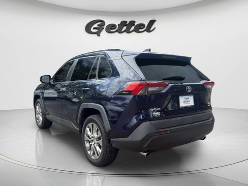 Used 2020 Toyota RAV4 XLE Premium AWD/4WD image 7