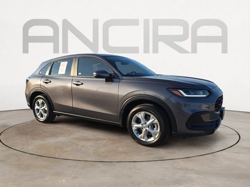 Used 2025 Honda HR-V LX image 4