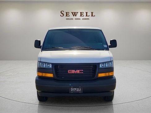 New 2026 GMC Savana 2500 Extended w/ Driver Convenience Package RWD image 8
