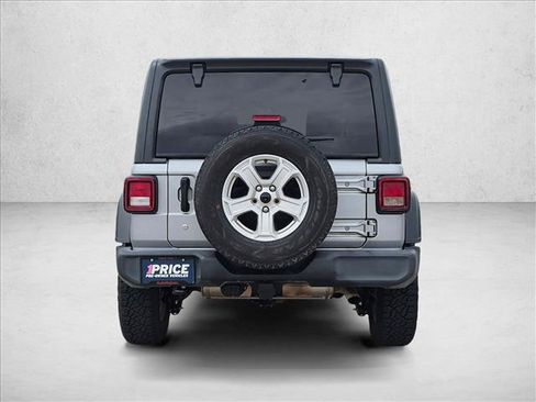 Used 2019 Jeep Wrangler Unlimited Sport S AWD/4WD image 7