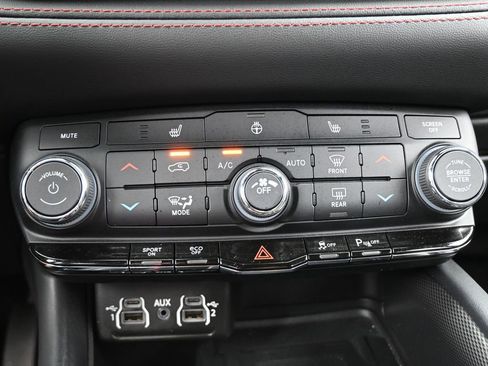 Used 2023 Dodge Durango R/T image 22