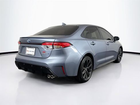 Certified 2024 Toyota Corolla SE FWD image 2