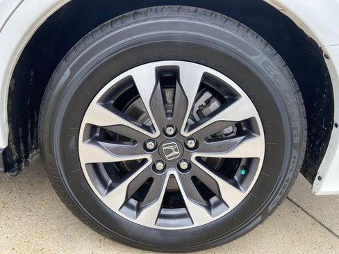 Used 2024 Honda Odyssey EX-L image 33
