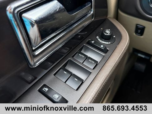 Used 2017 Lincoln Navigator Reserve AWD/4WD image 23