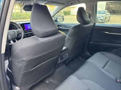Used 2026 Toyota Camry LE w/ Convenience Package FWD image 13