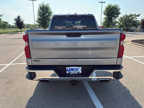 Used 2023 Chevrolet Silverado 1500 LT w/ Z71 Off-Road Package AWD/4WD image 4