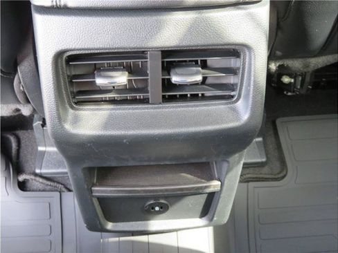 Used 2024 Ford Edge SEL AWD/4WD image 8