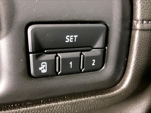 Used 2023 GMC Sierra 3500 Denali AWD/4WD image 34