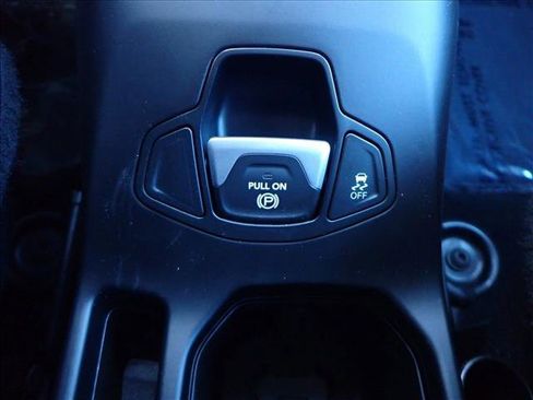 Used 2021 Jeep Renegade Latitude image 22