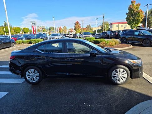 New 2025 Nissan Sentra S image 4