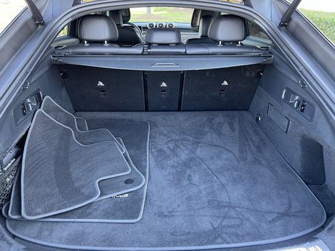 Certified 2025 Mercedes-Benz GLC 300 4MATIC image 33