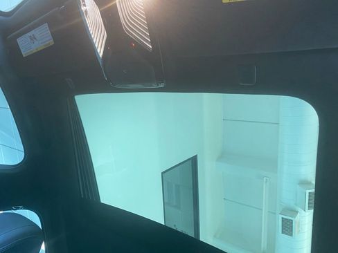 Used 2021 BMW 540i xDrive w/ Premium Package image 25