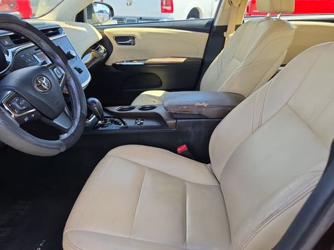 Used 2013 Toyota Avalon XLE Premium FWD image 16