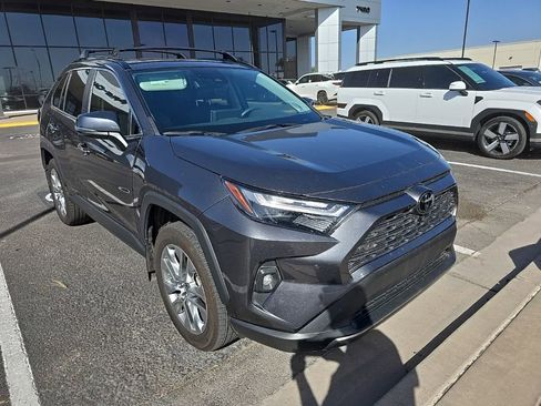 Used 2022 Toyota RAV4 Limited AWD/4WD image 3