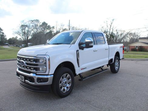 New 2026 Ford F250 Lariat w/ Lariat Ultimate Package image 1