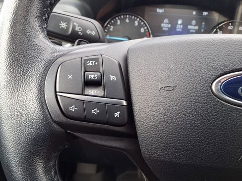 Certified 2020 Ford Explorer XLT w/ Equipment Group 202A image 31