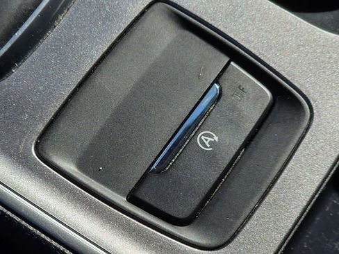 Used 2024 Ford Edge SEL image 32