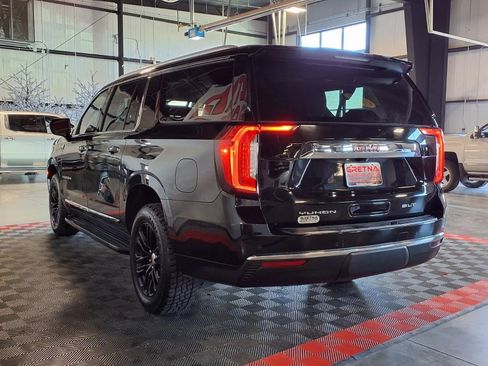 Used 2021 GMC Yukon XL SLT AWD/4WD image 4