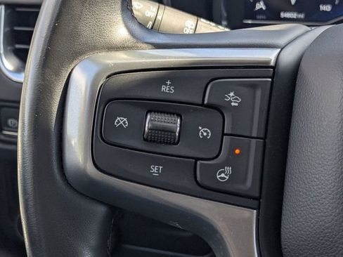 Used 2024 Chevrolet Suburban Premier image 23