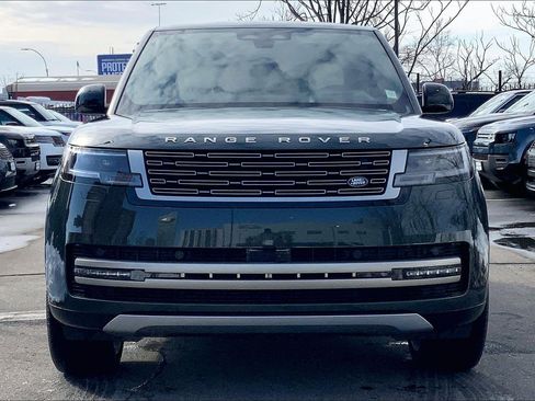 New 2026 Land Rover Range Rover Long Wheelbase SE image 3