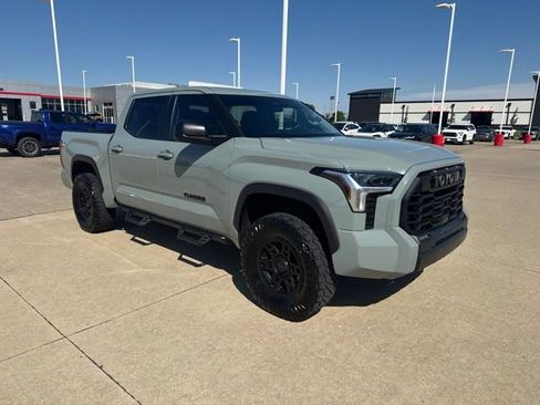 Used 2024 Toyota Tundra SR5 w/ SR5 Premium Package AWD/4WD image 2