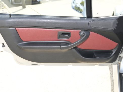 Used 1996 BMW Z3 1.9 image 16