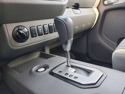 Used 2020 Nissan Frontier SV w/ Midnight Edition Floor Mats image 29