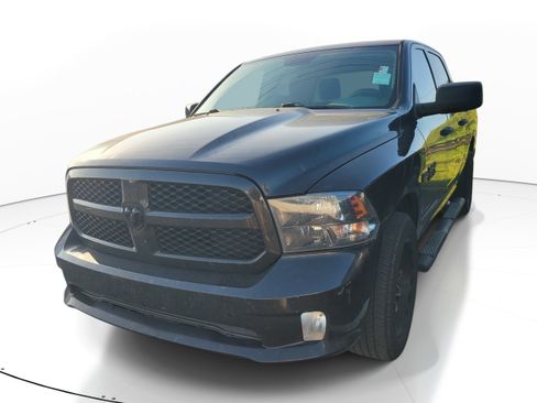 Used 2018 RAM 1500 Express w/ Black Ram 1500 Express Group RWD image 3