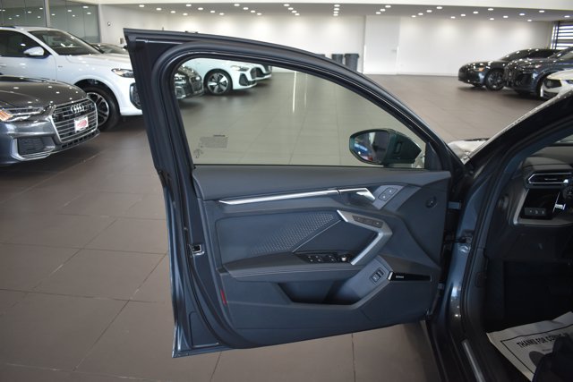 Used 2026 Audi A3 2.0T Premium Plus w/ Premium Plus Package AWD/4WD image 9