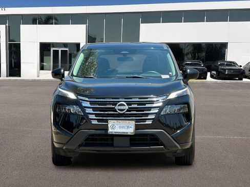 Used 2024 Nissan Rogue SV FWD image 8