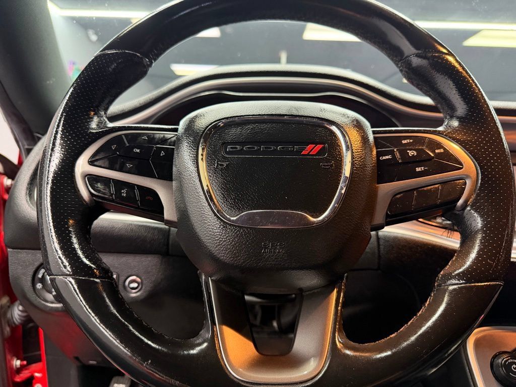 Used 2019 Dodge Challenger R/T RWD image 22