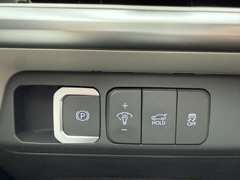 Used 2025 Hyundai Santa Fe SEL image 31