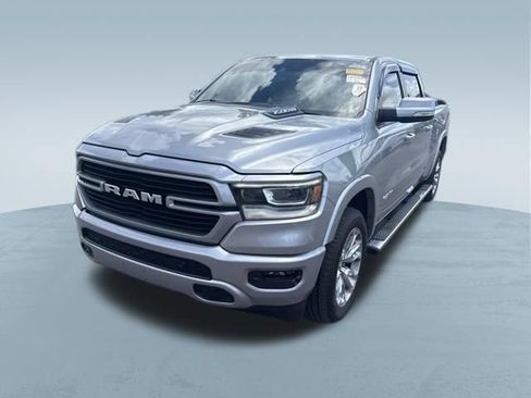 Used 2022 RAM 1500 Laramie AWD/4WD image 3