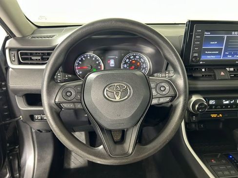 Used 2021 Toyota RAV4 XLE image 15