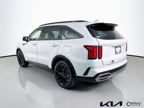 Certified 2023 Kia Sorento SX FWD image 7