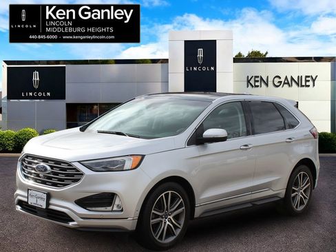 Used 2019 Ford Edge Titanium w/ Equipment Group 301A image 3