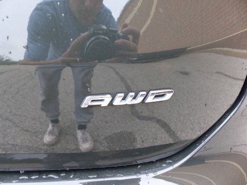 Used 2024 Ford Edge SEL w/ Convenience Package AWD/4WD image 9