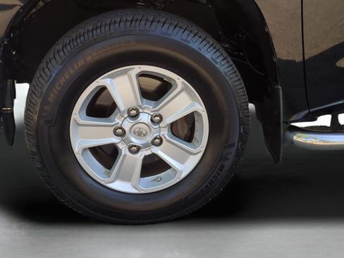 Used 2014 Toyota Tundra SR5 w/ SR5 Upgrade Package RWD image 25