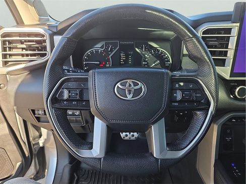 Used 2023 Toyota Tundra Limited image 15