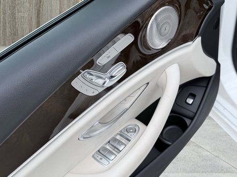 Used 2023 Mercedes-Benz E 350 Sedan image 21