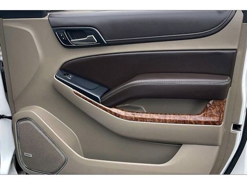 Used 2016 Chevrolet Suburban LTZ image 26