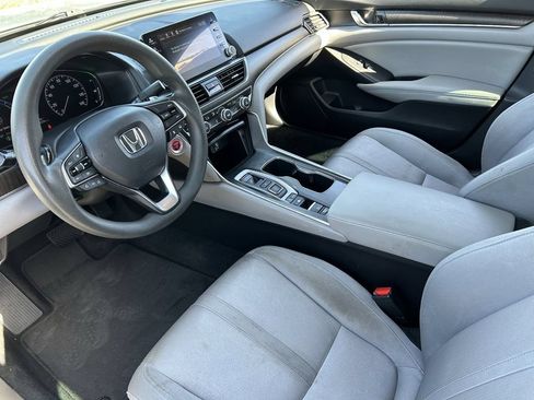 Used 2019 Honda Accord EX image 18