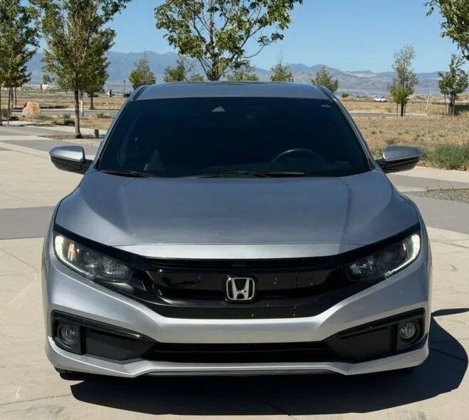 Used 2020 Honda Civic Sport image 2
