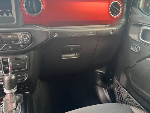 Used 2020 Jeep Wrangler Unlimited Rubicon AWD/4WD image 18
