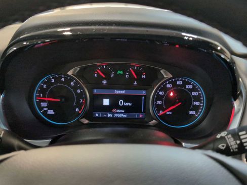 Used 2023 Chevrolet Traverse RS image 11