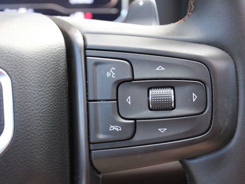 Used 2024 GMC Sierra 1500 AT4 w/ Technology Package AWD/4WD image 18