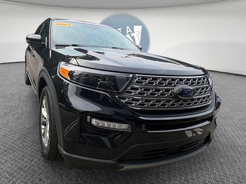 Used 2021 Ford Explorer Limited w/ Equipment Group 301A AWD/4WD image 1