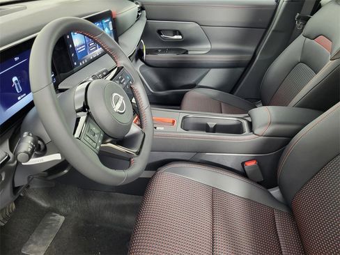 New 2026 Nissan Kicks SR w/ SR Premium Package image 11